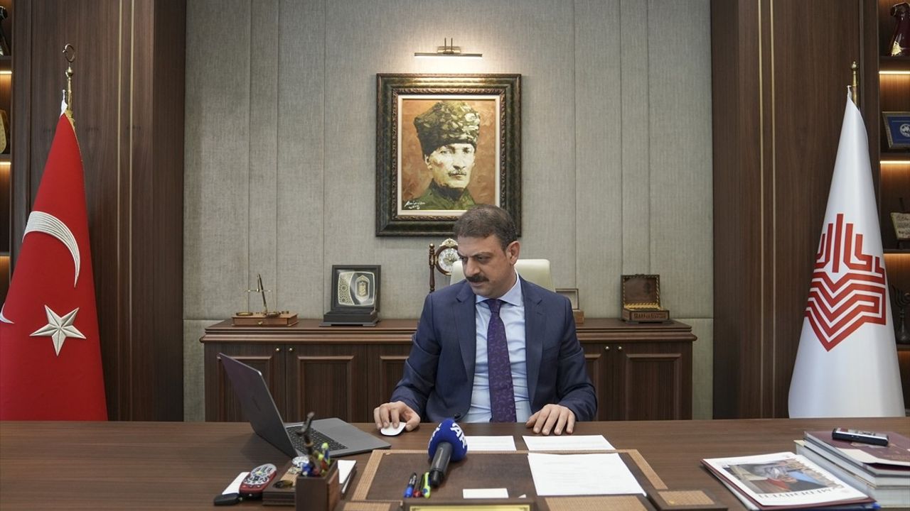 Vakıflar Genel Müdürü Sinan Aksu'dan Yılın Kareleri Oylamasına Katılım