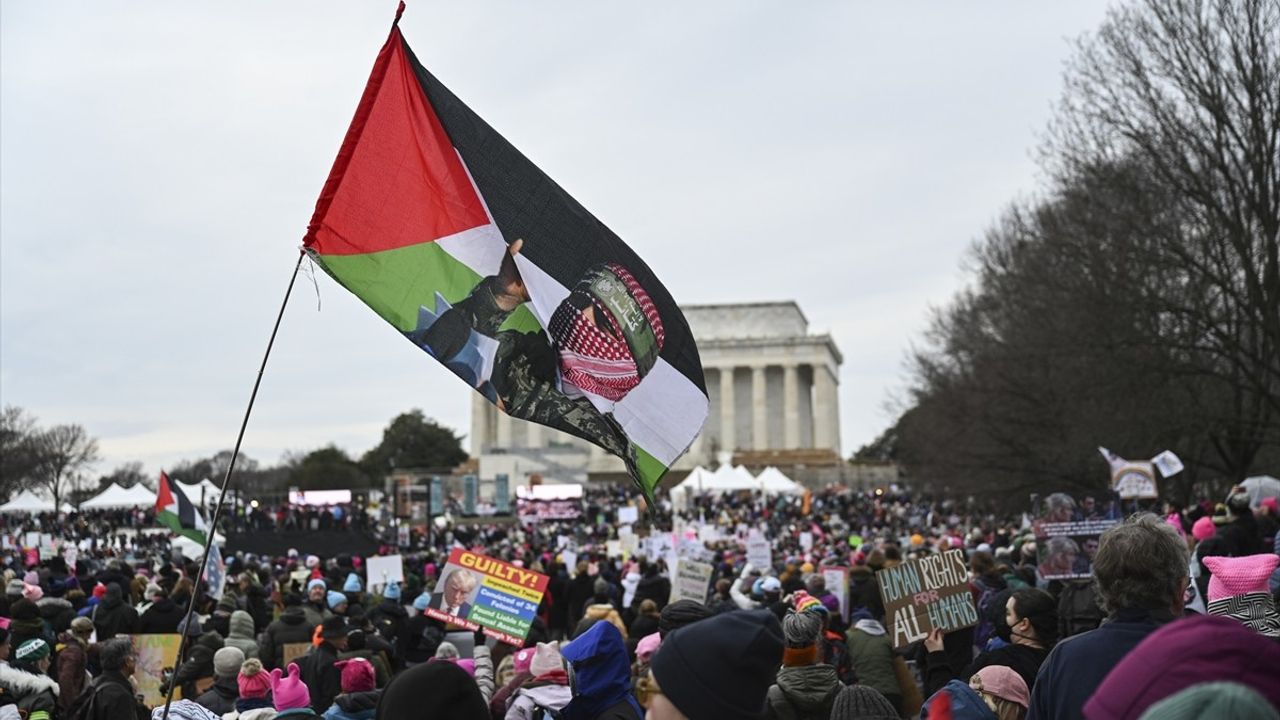 Washington'da Kadın Hakları İçin Protesto Gösterisi