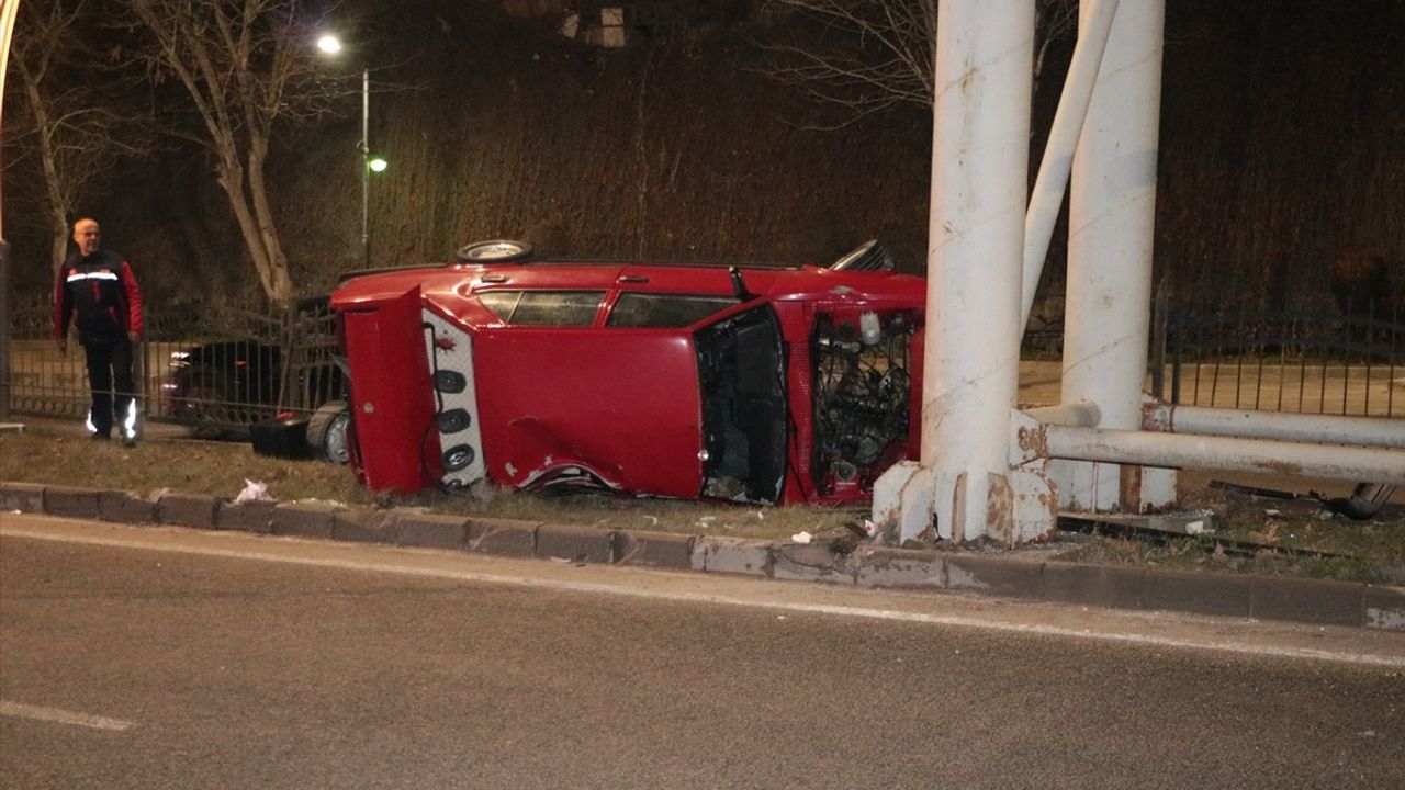 Yozgat'ta Otomobil Kazası: 4 Yaralı