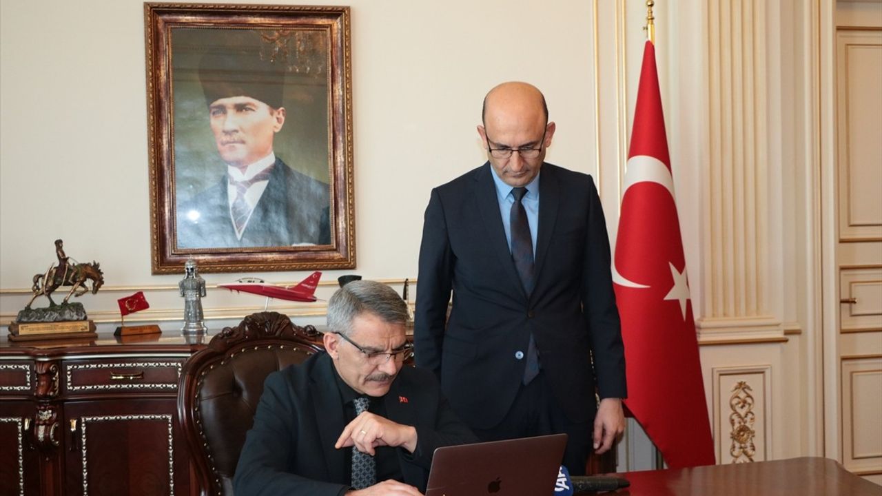 Yozgat Valisi Mehmet Ali Özkan, AA'nın Yılın Kareleri Oylamasında