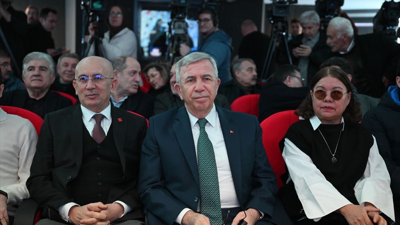 ABB Başkanı Yavaş'tan E-Spor Merkezinde Önemli Açıklamalar