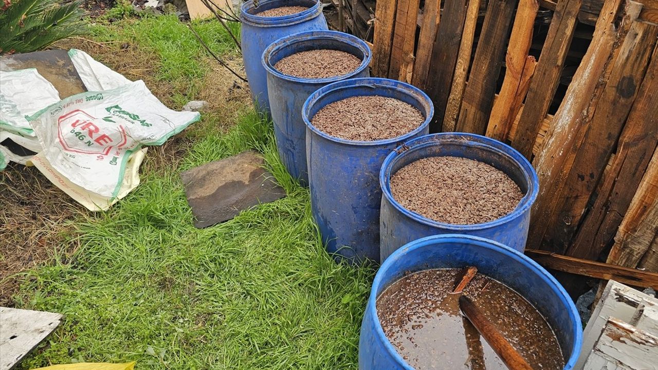 Adana'da 2 Bin 800 Litre Sahte İçki Operasyonu