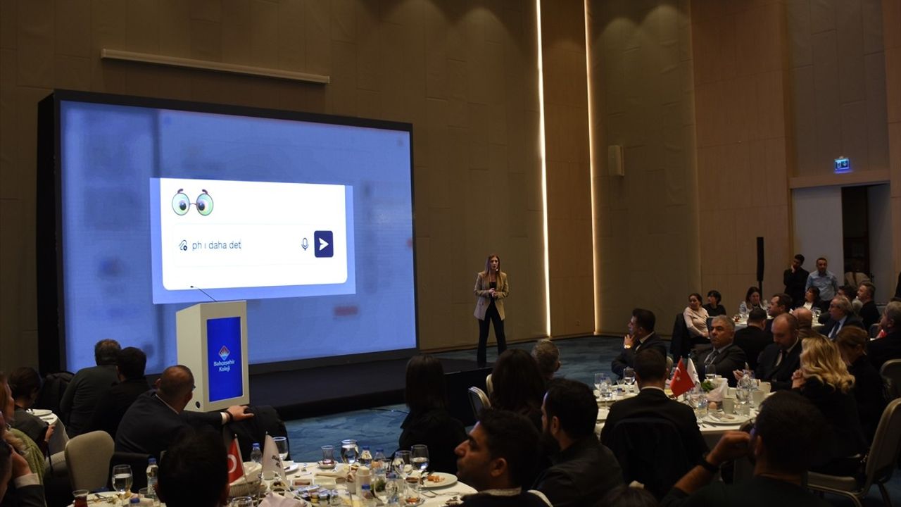 Antalya'da Eğitimde Yapay Zekanın Geleceği Konferansı