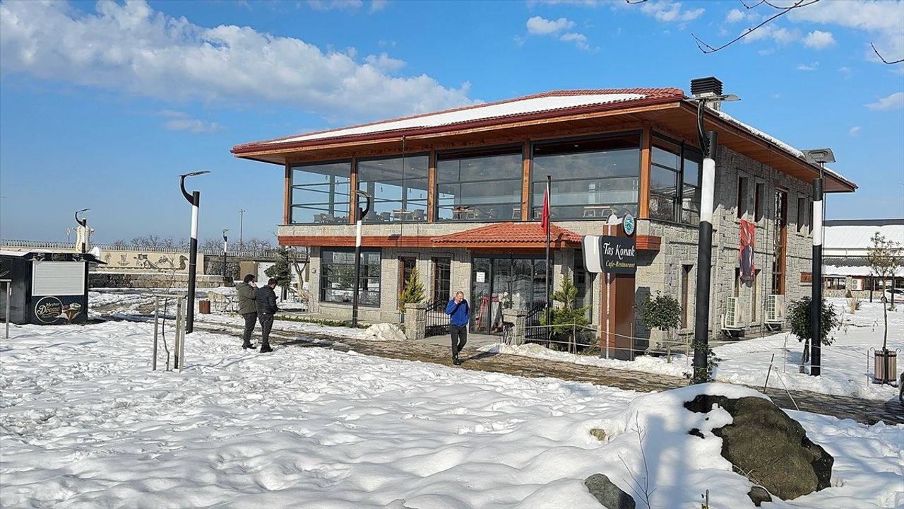 Ardeşen Belediye Başkan Yardımcısı Silahlı Saldırıya Uğradı