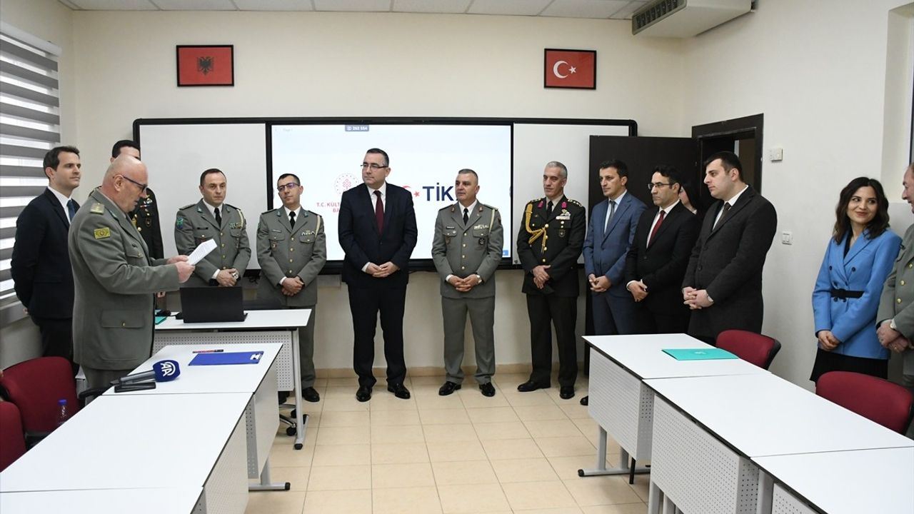 Arnavutluk Silahlı Kuvvetleri'ne Türkçe Sertifika Töreni