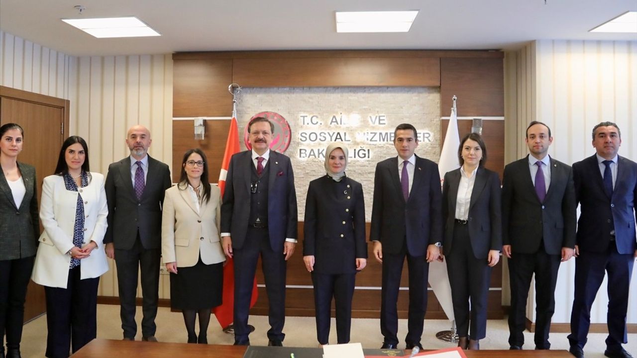 Bakan Göktaş, TOBB ve TİSK Heyetleri ile İşbirliği Görüşmesi Yaptı