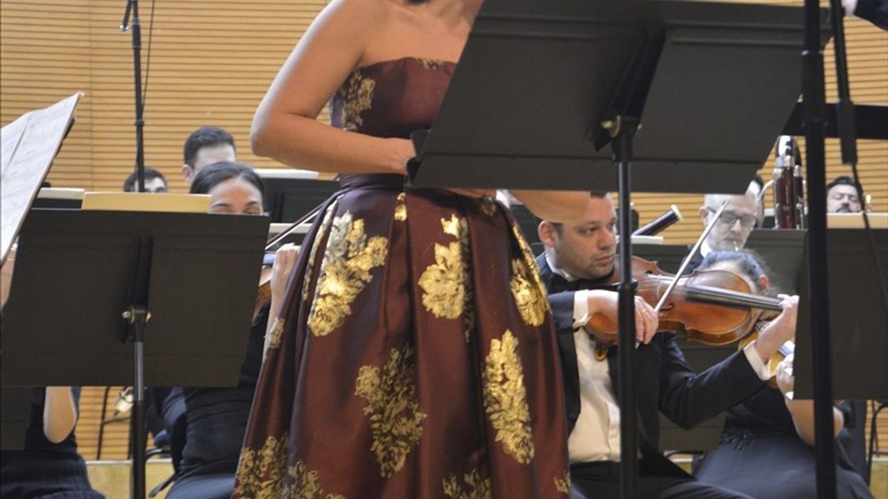 BBDSO, Alman Şef Cornelia Von Kerssenbrock ve Solist Esra Çetiner'i Ağırladı