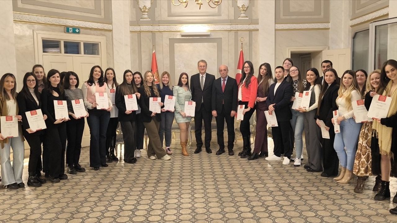 Belgrad'da Türkçe Kursu Sertifika Töreni Düzenlendi