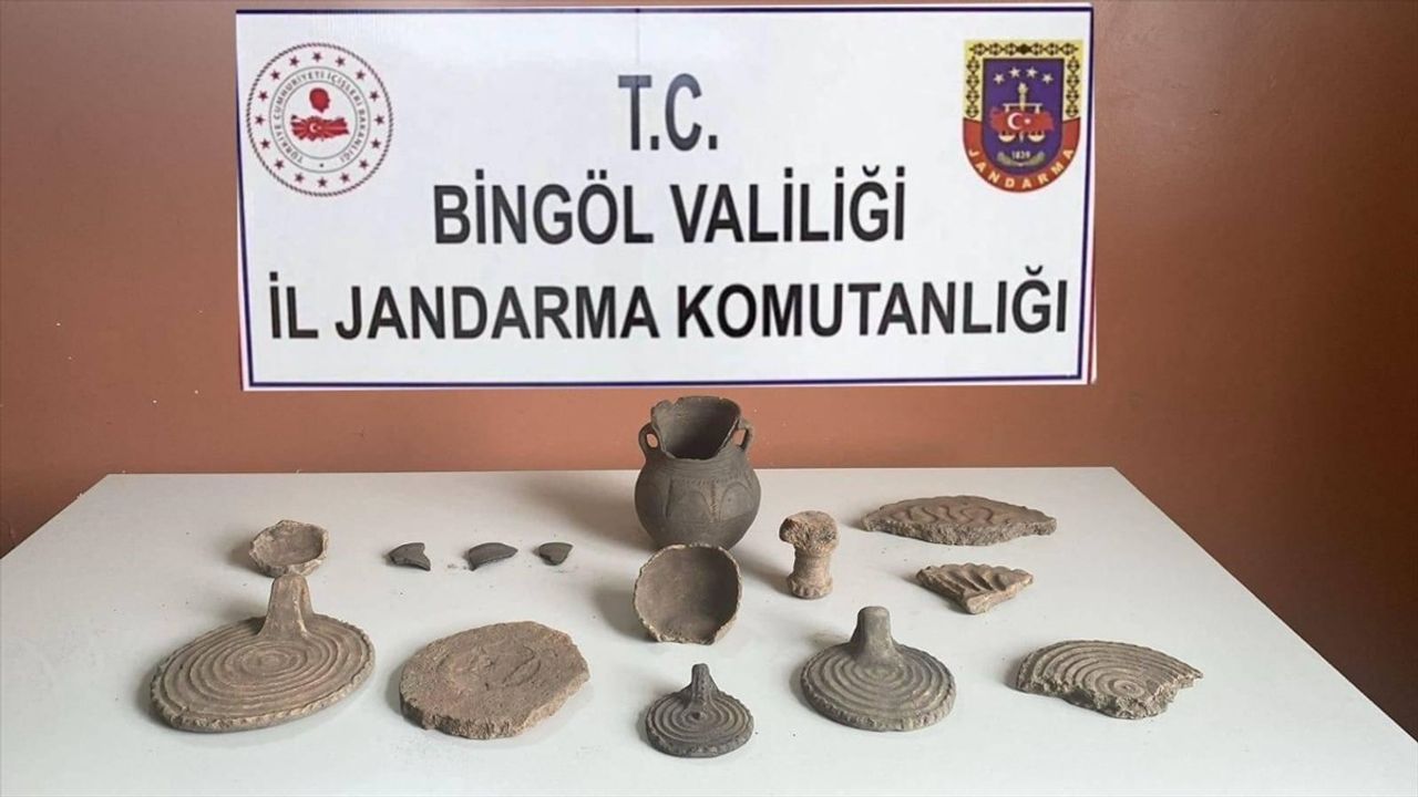 Bingöl'de Kaçak Kazı Operasyonunda İki Şüpheli Yakalandı