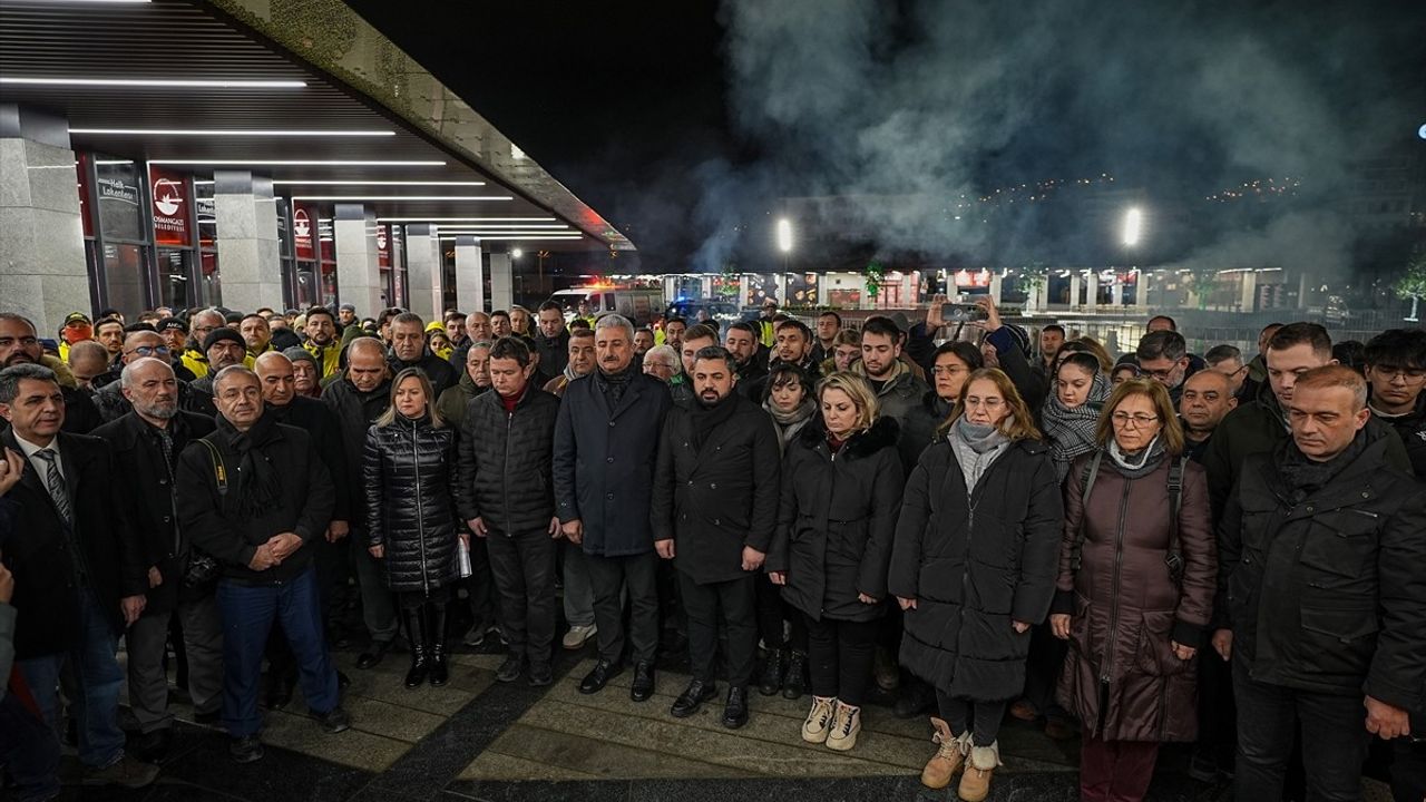 Bursa'da Deprem Şehitleri Anıldı