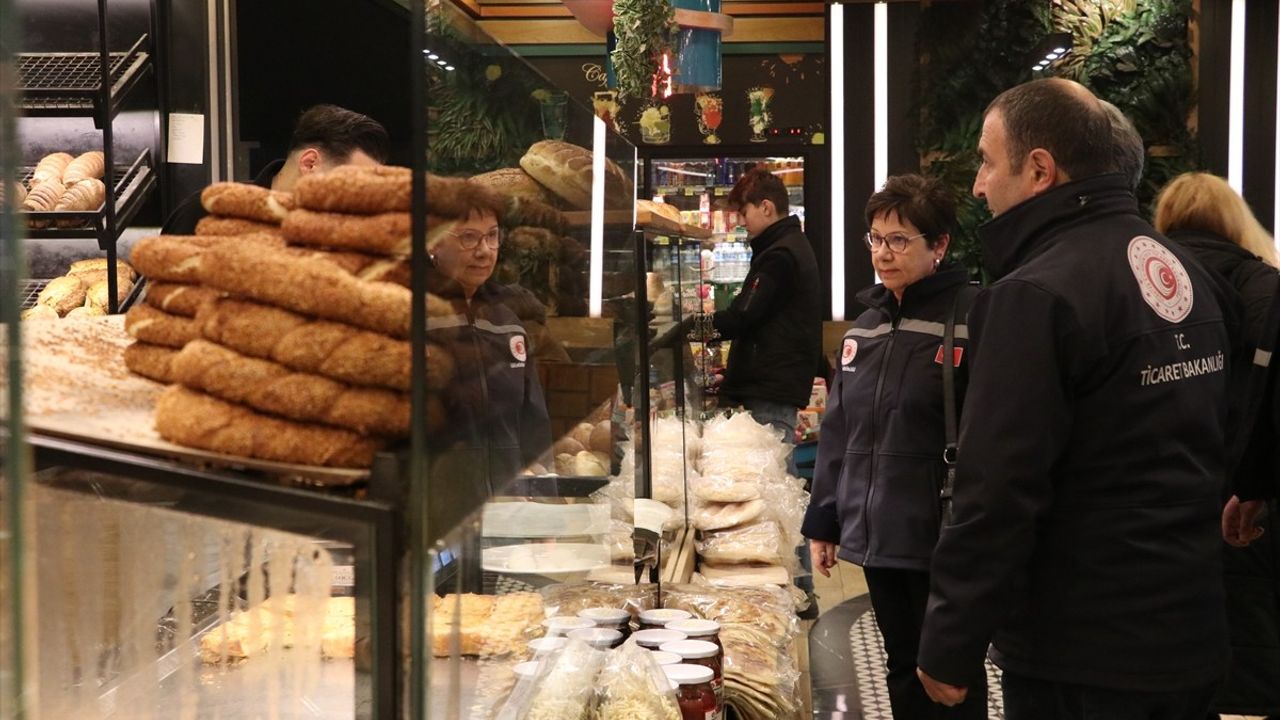Bursa'da Ramazan Öncesi Fırın ve Pastanelere Denetim Yapıldı