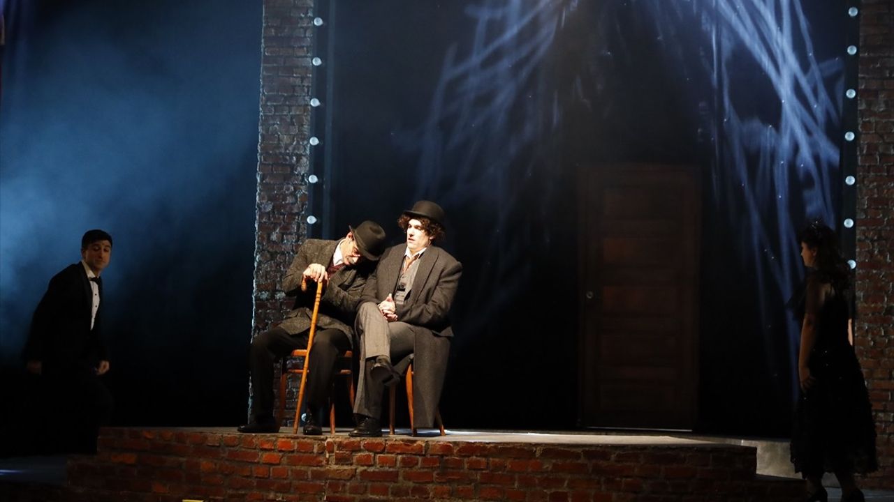Chaplin Oyunu 28 Şubat'ta Seyircilerle Buluşuyor