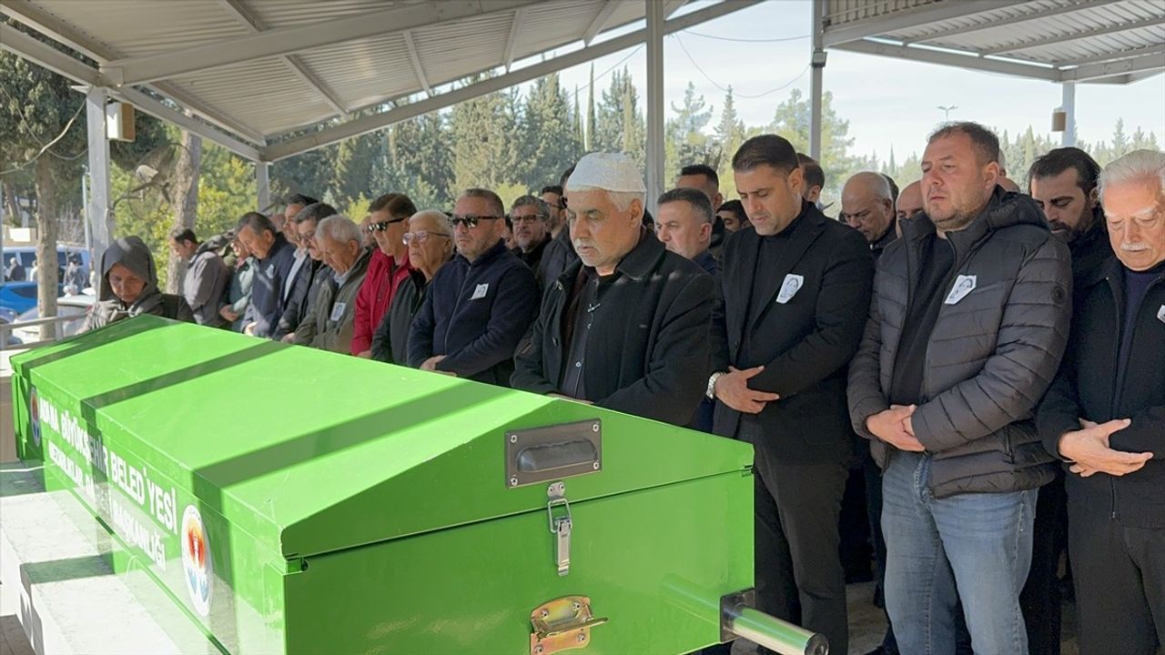 Çukurova Üniversitesi Rektörlük Özel Kalem Müdürü Meral Kara Delen Hayatını Kaybetti