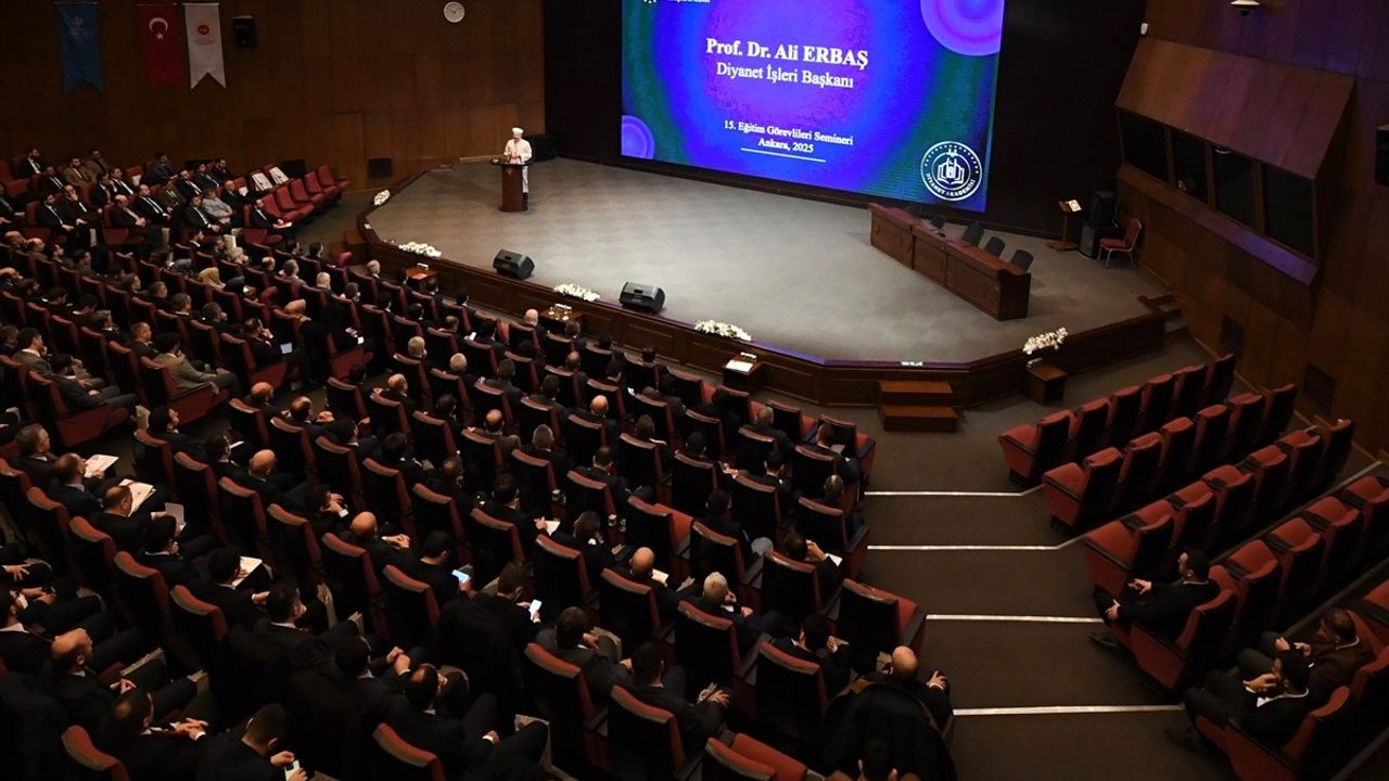 Diyanet İşleri Başkanı Erbaş'tan Eğitim Görevlilerine Önemli Mesajlar