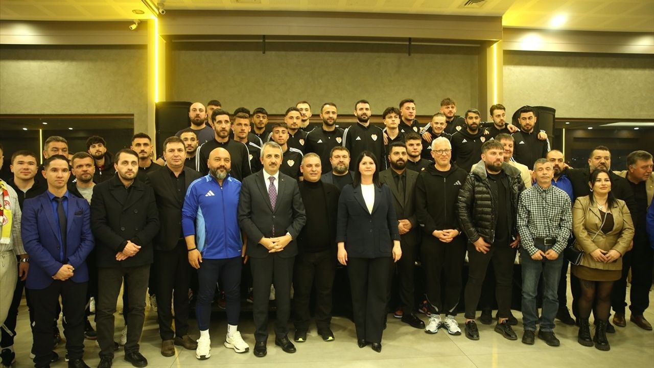Edirnespor'a Destek İçin Forma Satın Alındı
