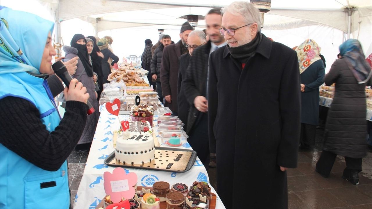 Erzurum'da Hayır Çarşısı ile Depremzedelere Yardım Eli