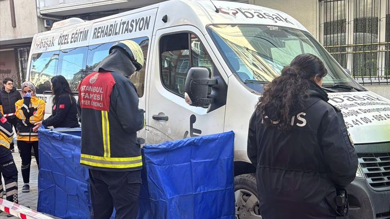 Esenyurt'ta Minibüs Kazası: 5 Yaşındaki Çocuk Hayatını Kaybetti