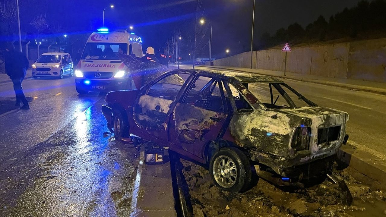 Eskişehir'de Otomobilden Atlayan Sürücü Yaralandı