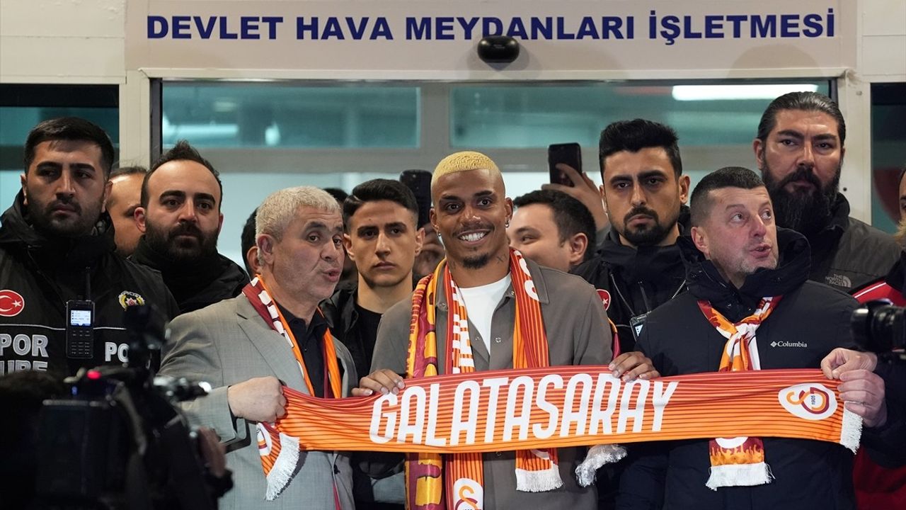 Galatasaray'da Mario Lemina Heyecanı