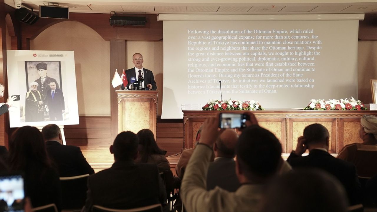 Gazi Üniversitesi Rektörü'ne Umman'dan Onur Nişanı