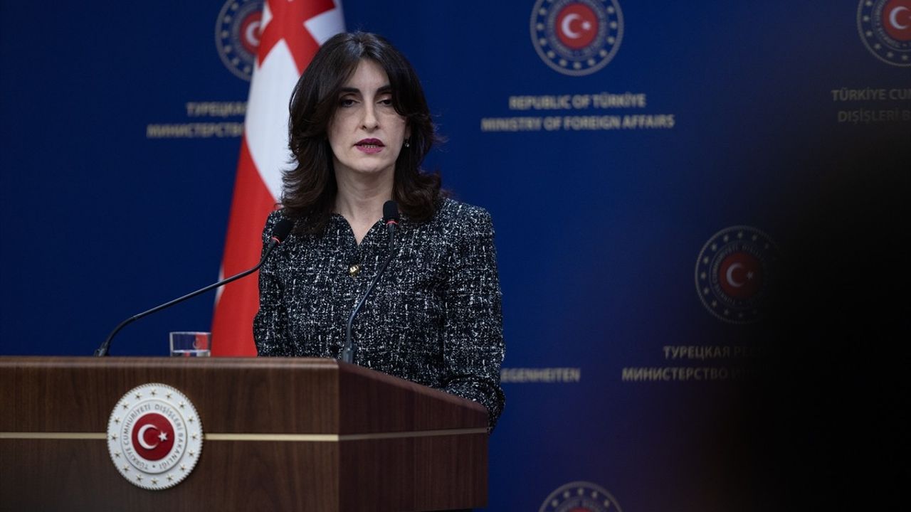 Hakan Fidan'dan Barış Mesajları