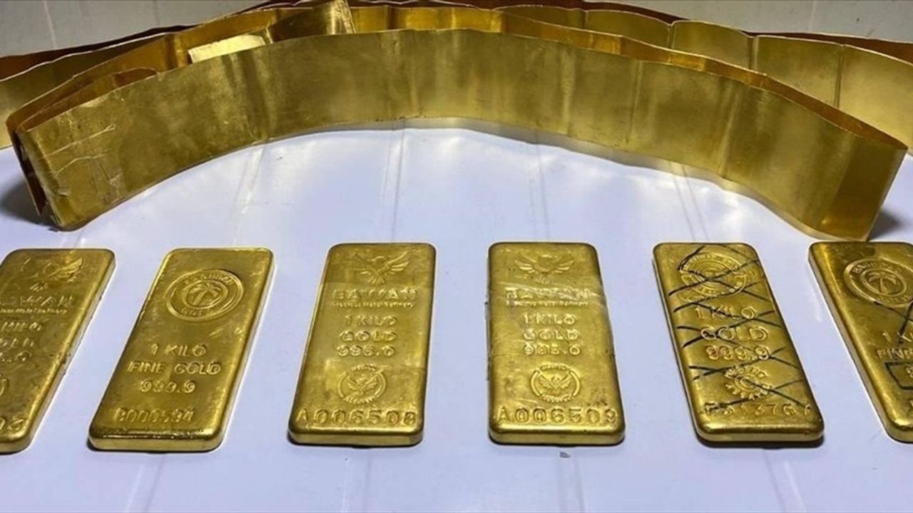Hakkari'de 8 Kilogram Gümrük Kaçağı Altın Ele Geçirildi