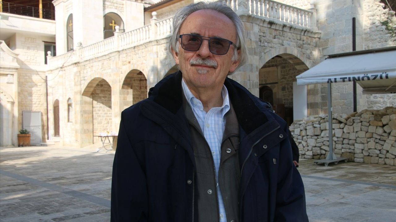 Hatay'da Aziz Georgios Kilisesi'nde İnceleme