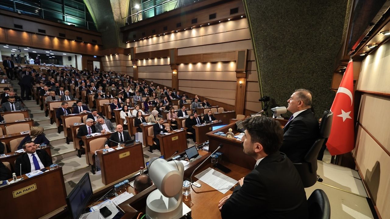 İBB Meclisi'nde Şile'deki Otel Ruhsatı Tartışıldı