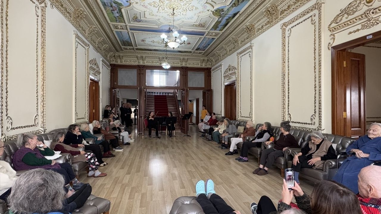 İDOB'dan Moda Nezih Huzurevi'nde Unutulmaz Konser