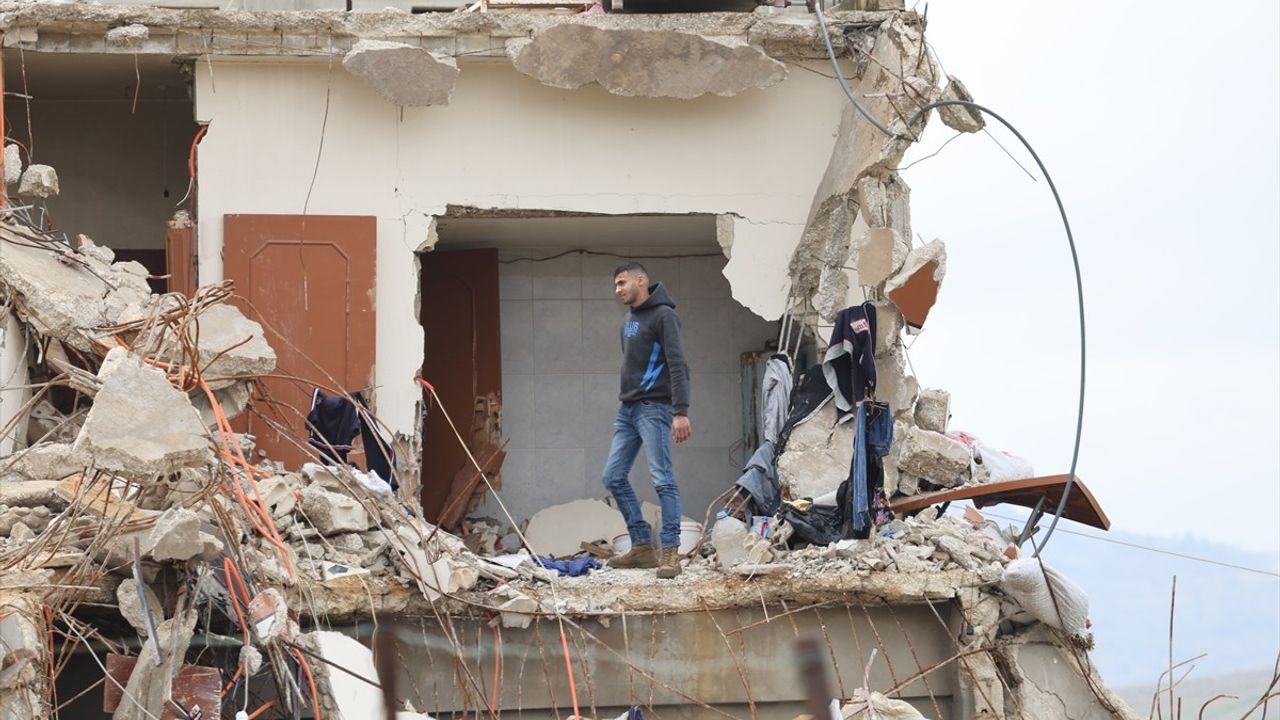 İsrail'in Lübnan'daki Yıkım Süreci