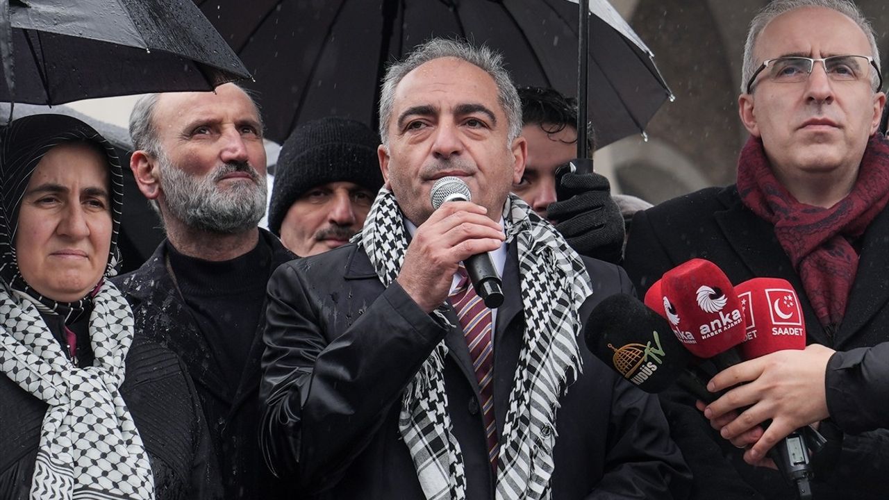 İstanbul'da Gazze İçin Protesto Düzenlendi