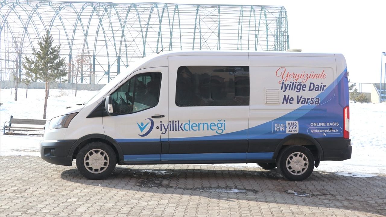 İstanbul'dan Ağrı'ya Giysi Yardımı: Öğrencilerden Örnek Destek