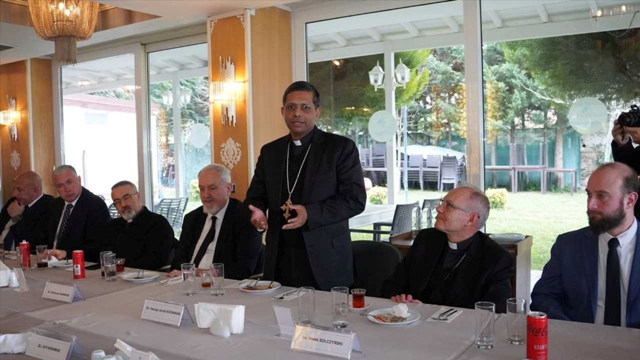 İznik Su Altı Bazilikası'na Vatikan Heyeti Ziyareti