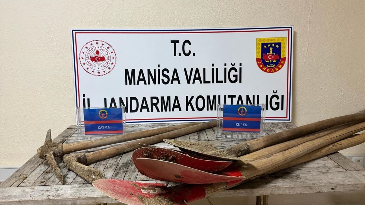 Kaçak Kazı İstihbaratı: 9 Şüpheli Suçüstü Yakalandı