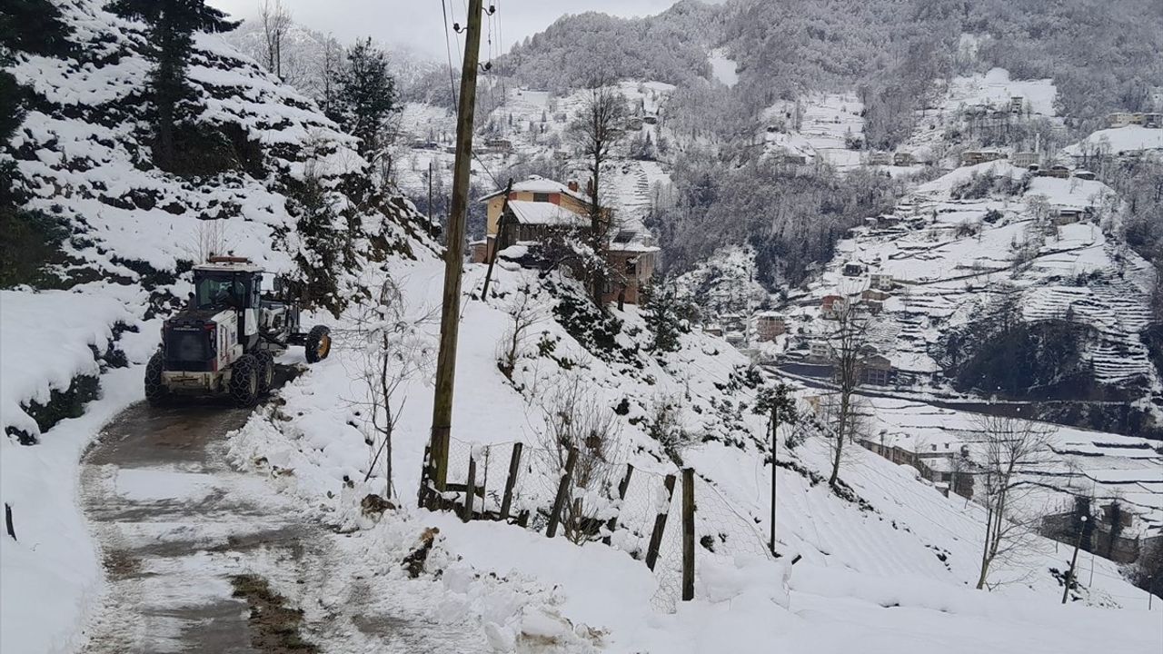 Karadeniz Bölgesi'nde 527 Yerleşim Yeri Ulaşıma Kapalı