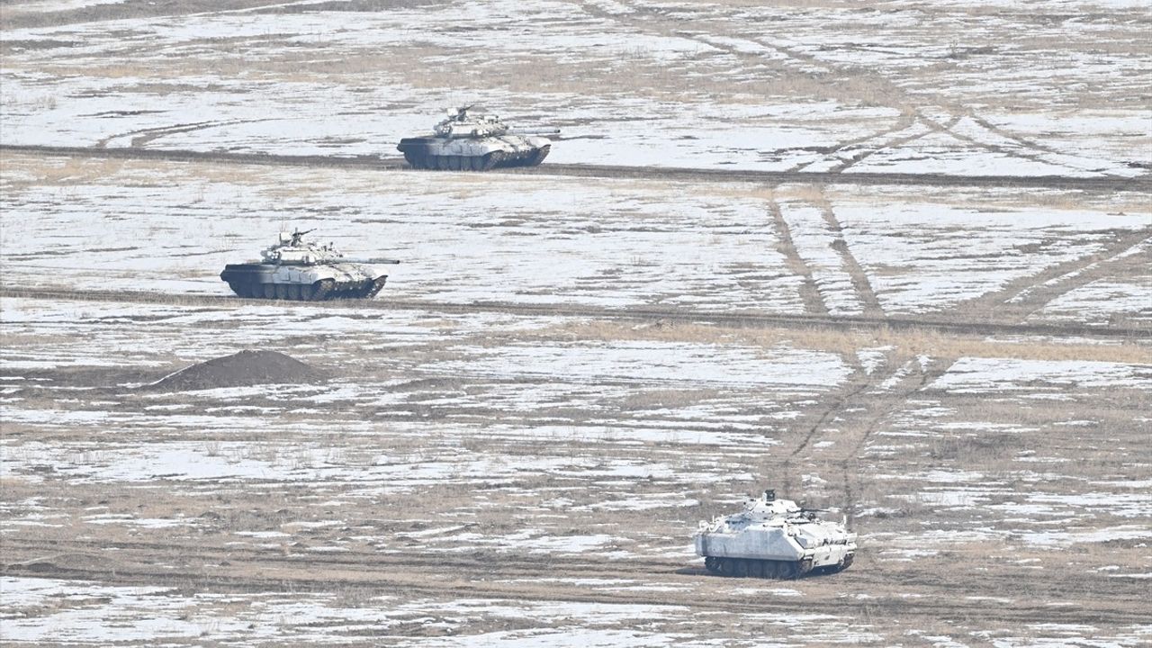 Kars'ta Kış Tatbikatı Gerçekleştirildi: Hedefler Tam Isabetle Vuruldu