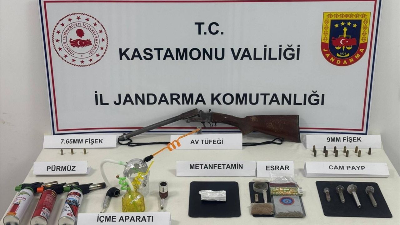 Kastamonu'da Uyuşturucu Operasyonu: İki Kişi Tutuklandı