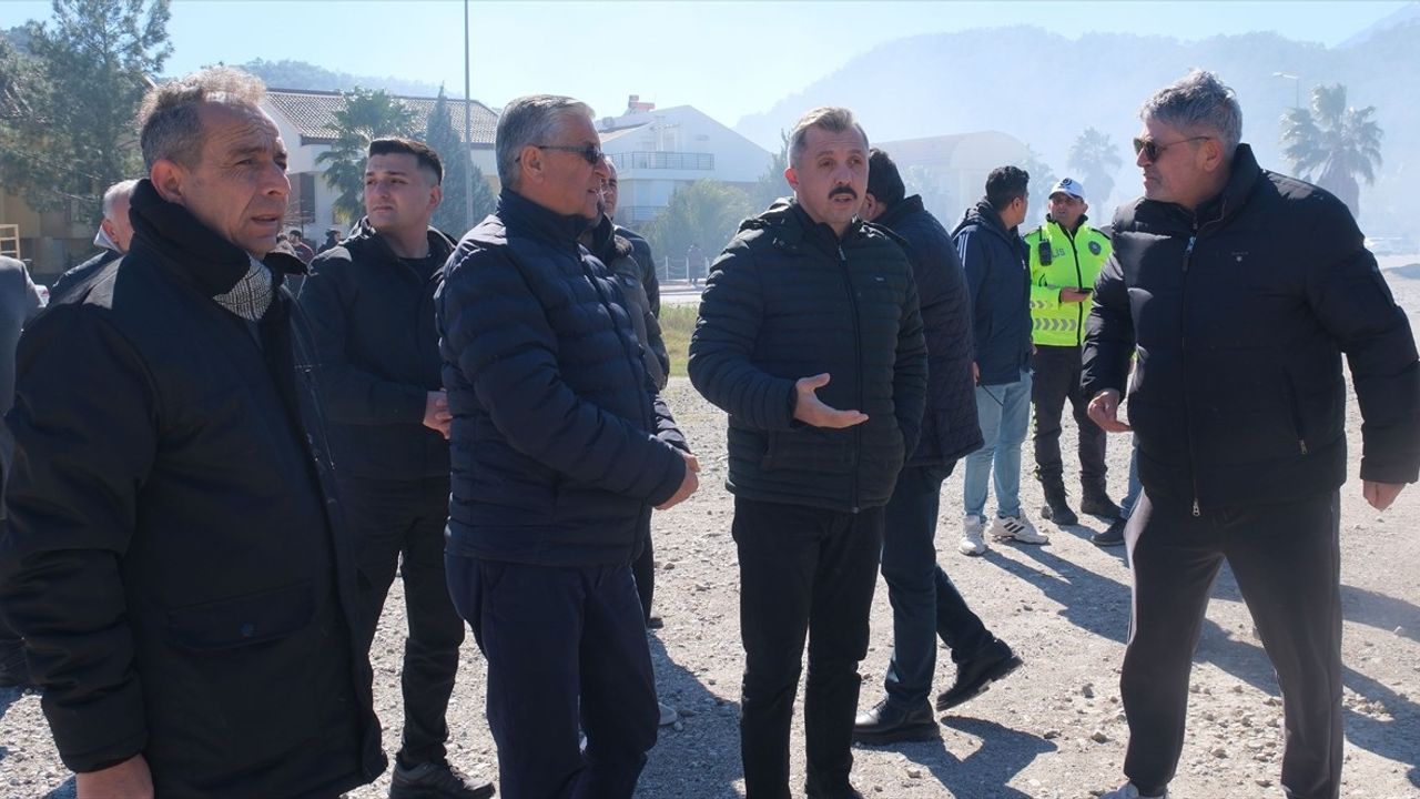 Kemer'deki Yangın Kontrol Altına Alındı