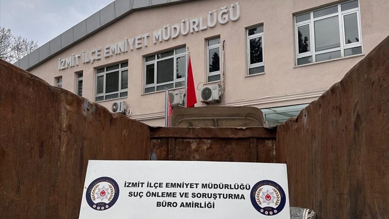 Kocaeli'de 1 Milyon 300 Bin Lira Değerinde Akü Çalan Şüpheli Yakalandı