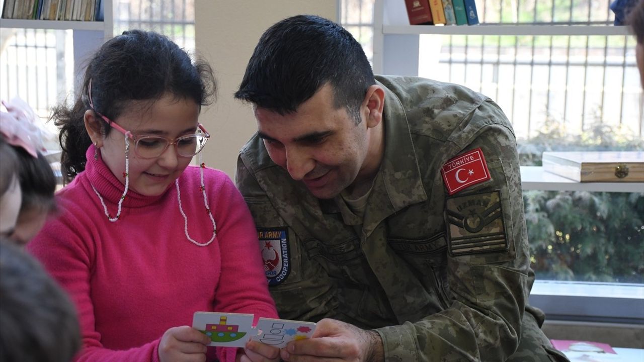 Kosova'da Öğrenciler için Yeni Kütüphane Açıldı