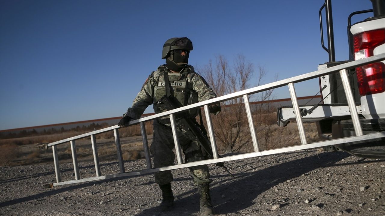Meksika, ABD Sınırında 10 Bin Asker Görevde