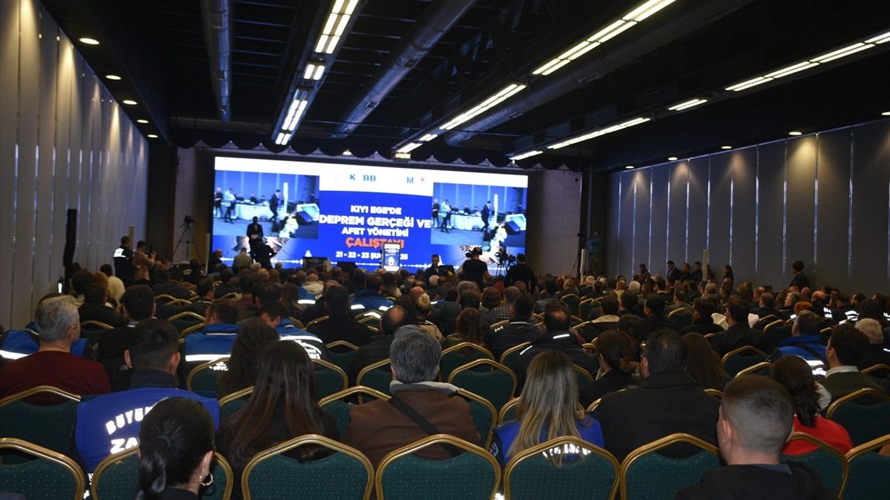 Muğla'da Deprem ve Afet Yönetimi Çalıştayı Yapılıyor