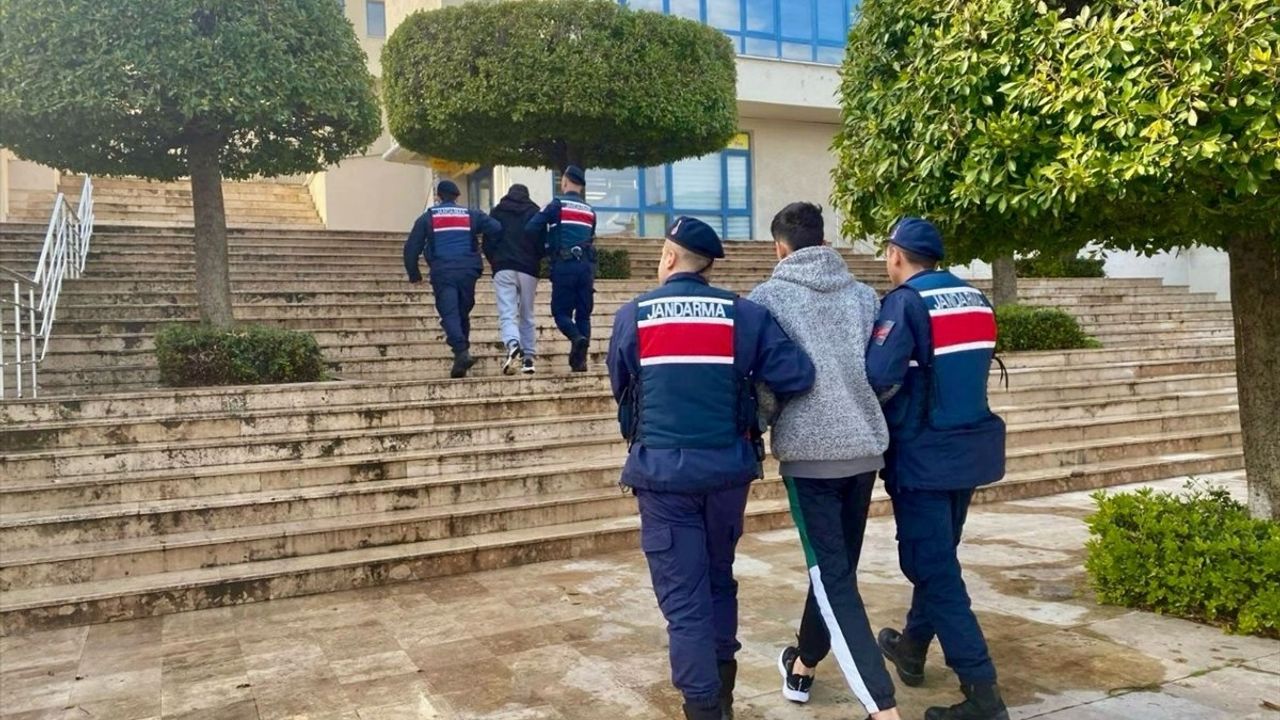 Muğla'da Göçmen Kaçakçılığı Operasyonu: Üç Tutuklama
