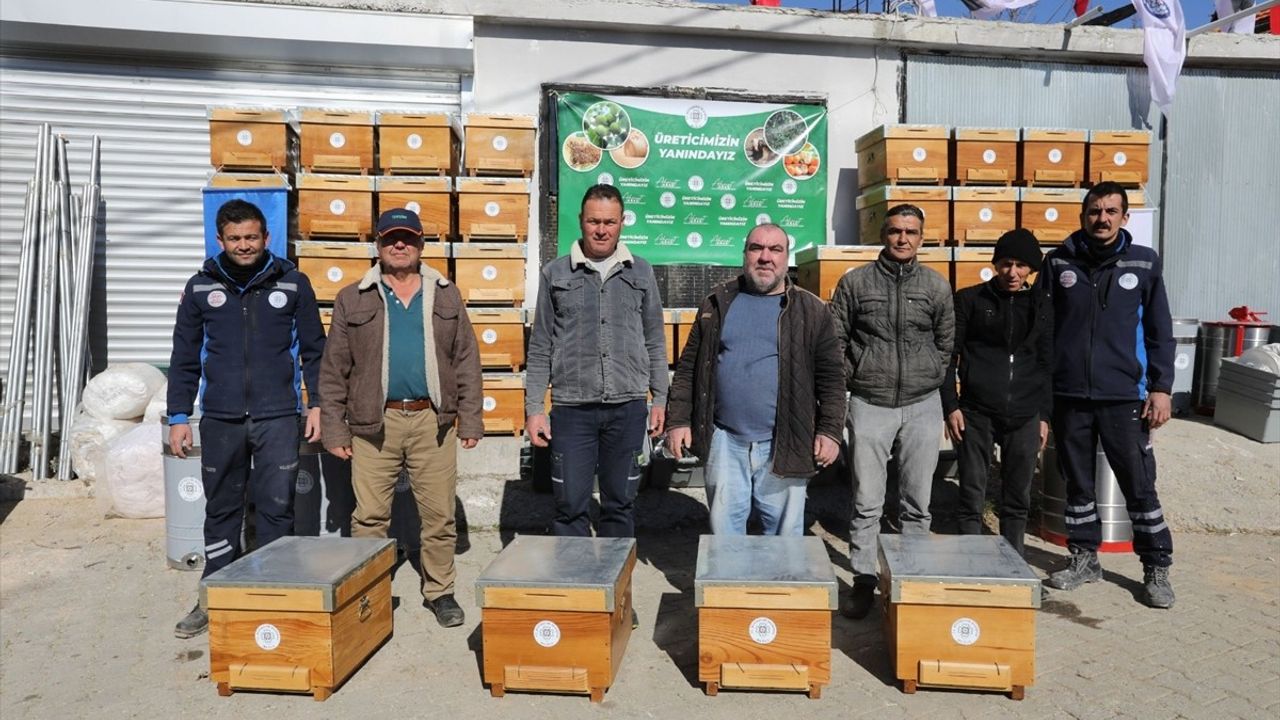 Muğla'da Yangın Mağduru Arıcılara Destek Projesi