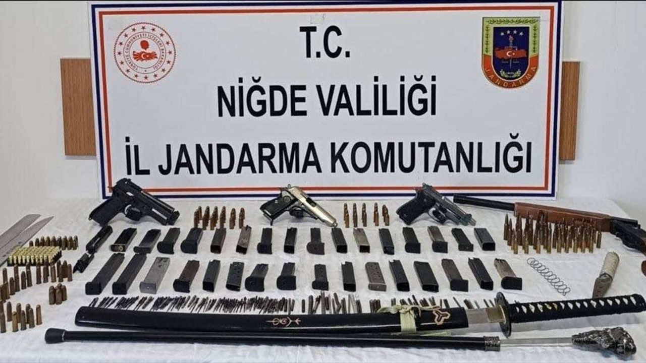 Niğde'de Yasa Dışı Silah Ticareti Operasyonu: 1 Gözaltı