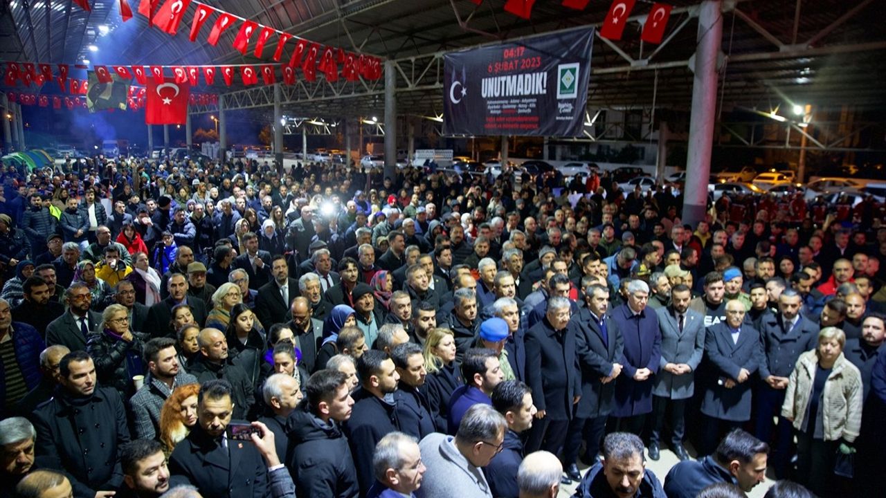 Osmaniye'de Depremde Hayatını Kaybedenler Anıldı