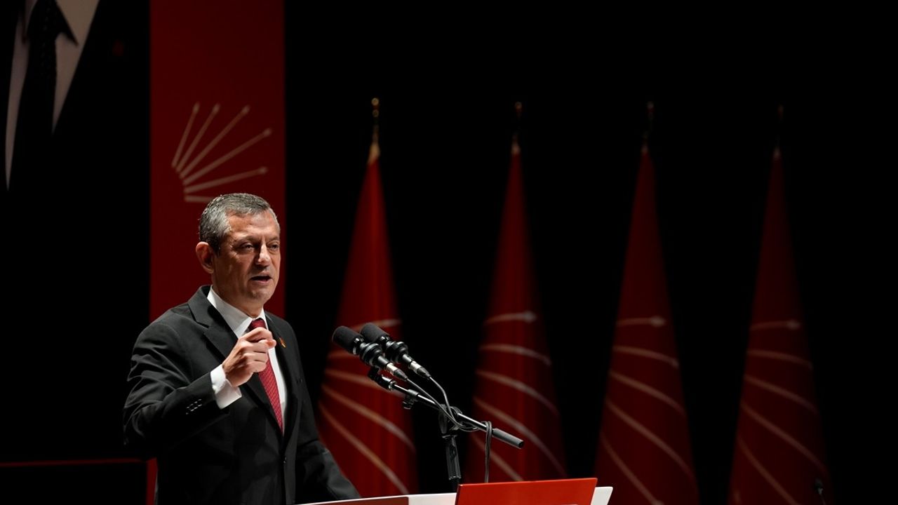 Özgür Özel'den CHP'ye Yönelik Soruşturmalara Tepki