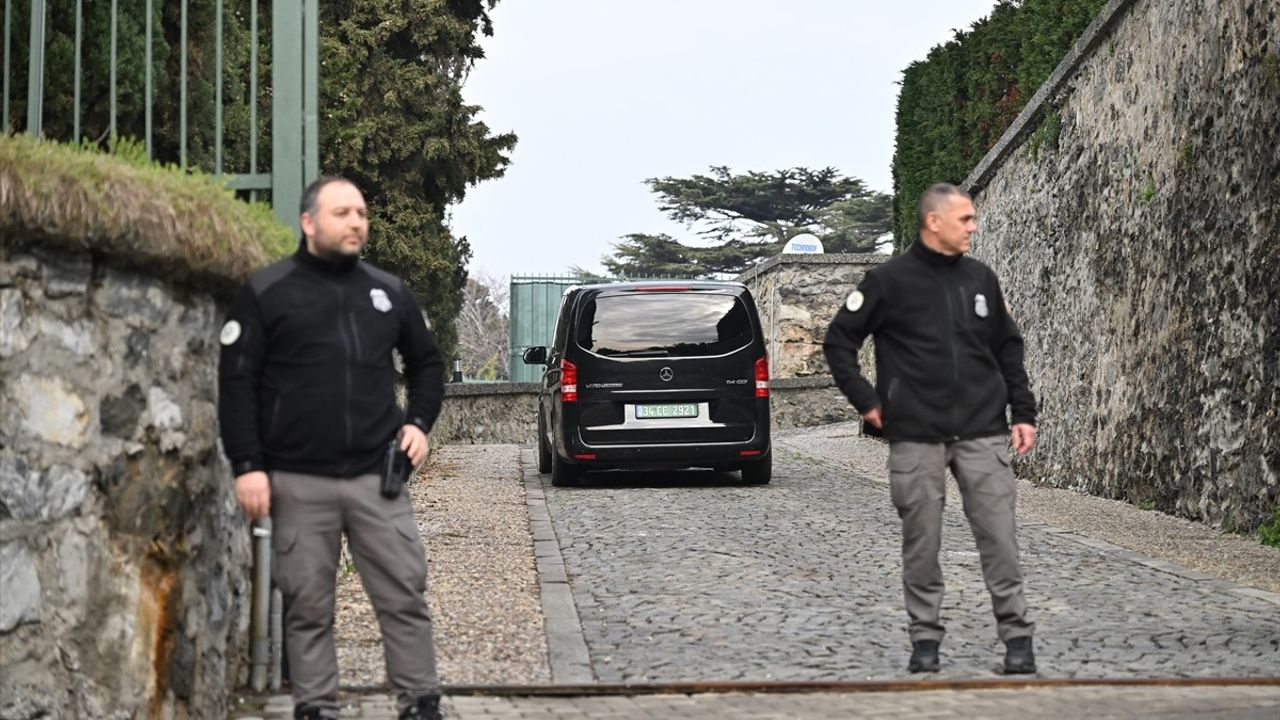 Rus Heyeti ABD'nin İstanbul Başkonsolosluğu'nda Toplandı
