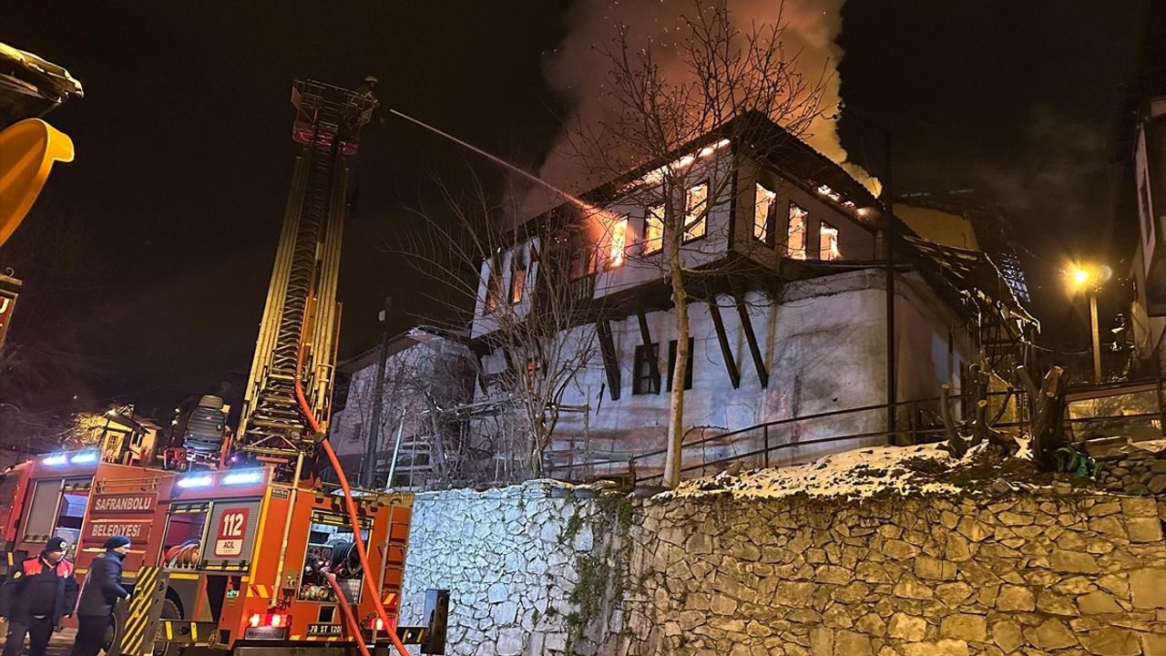 Safranbolu'da Tarihi Bir Konağın Yangını