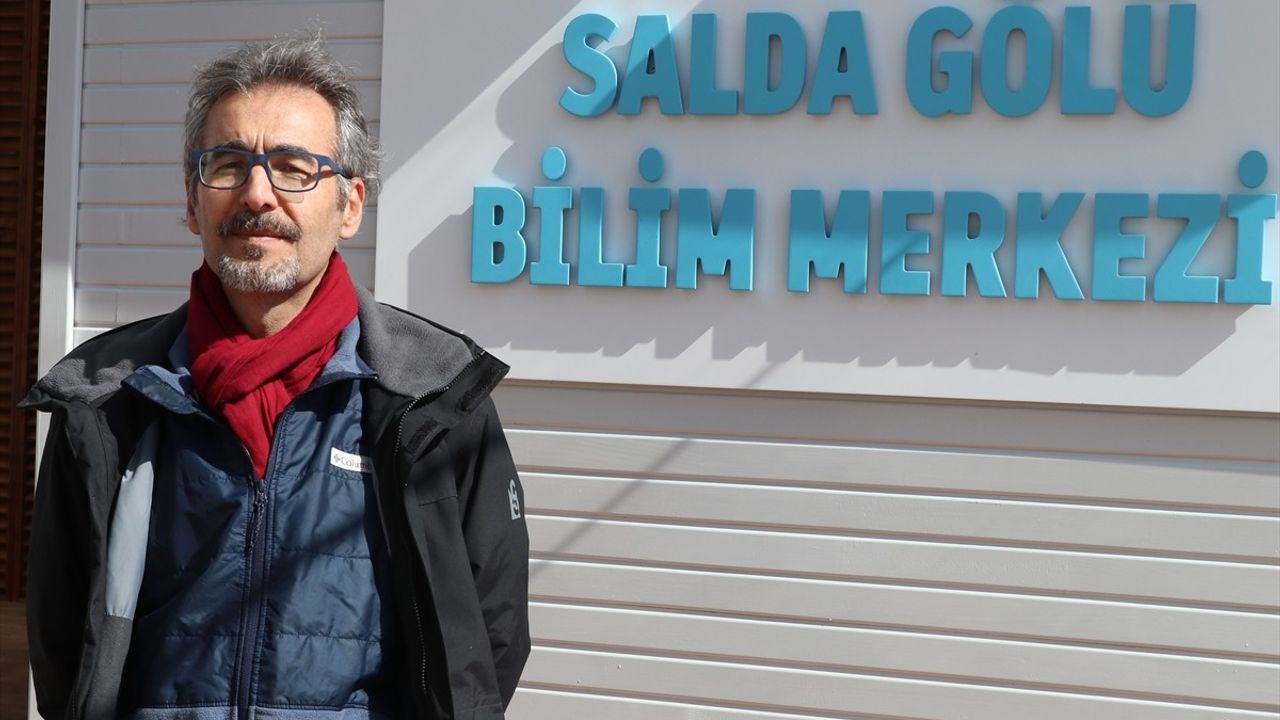 Salda Gölü Bilim Merkezi Yolda